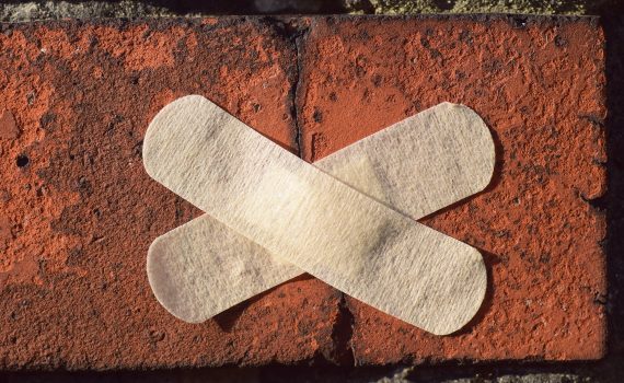 Verzekeringsplicht in bestek niet nagekomen – wie draagt de schade